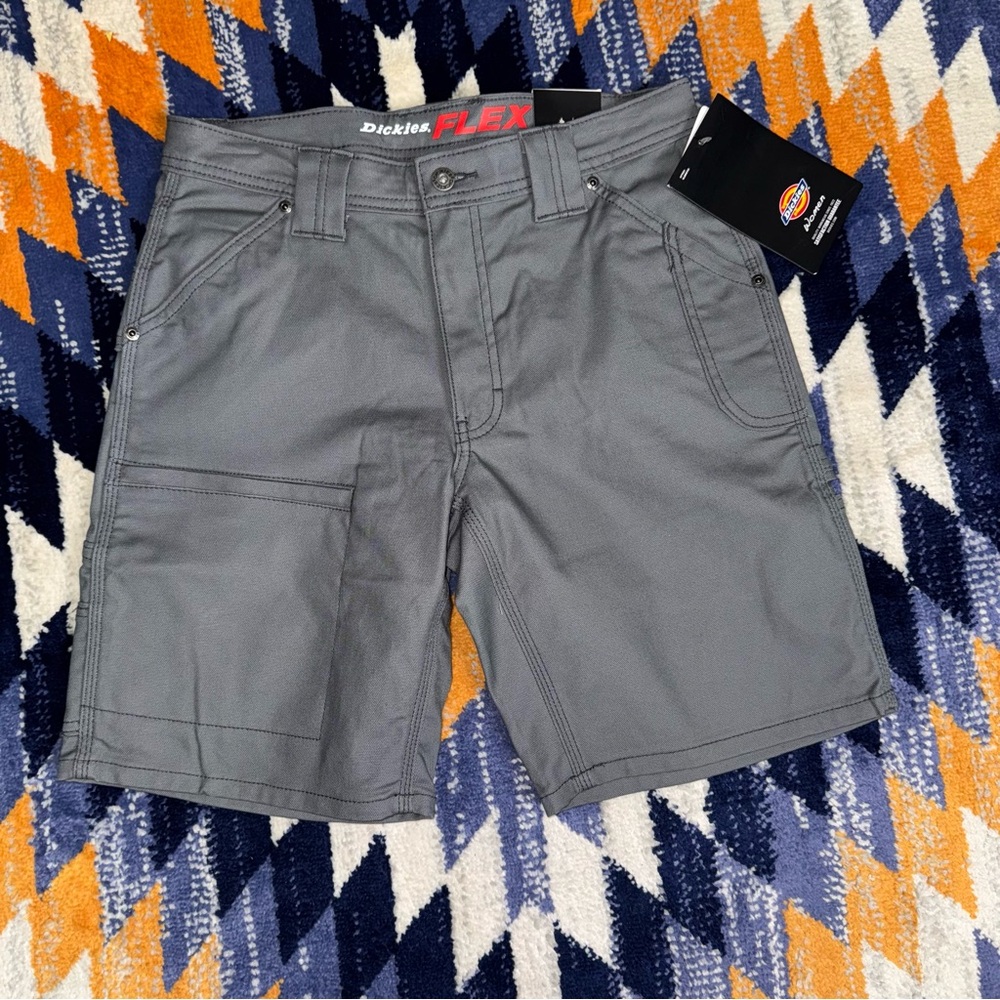 New Dickies Flex Shorts Women's Hiking Outdoors carpenter work size 6 / 28 NWT